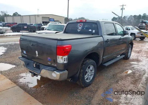 2013 Toyota Tundra Grade 5.7L V8 z USA, uszkodzony, nr VIN 5TFDW5F13DX274822